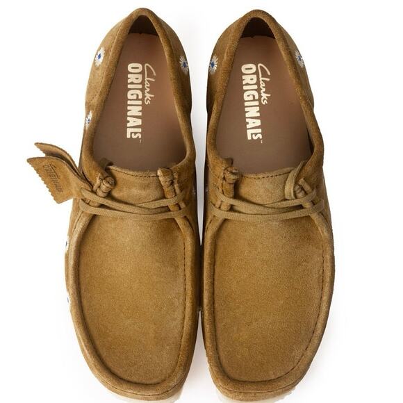 CLARKS Dark Olive Embroidered Suede Wallabees Size 11.5W New in Box MSRP $195 main image 15